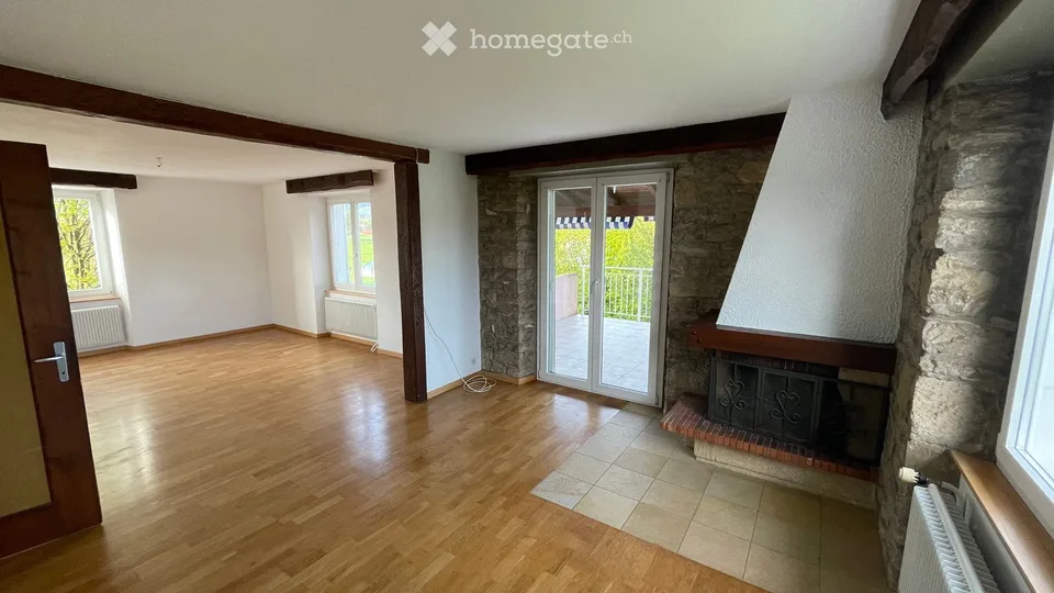 Large 7-room apartment for rent in Alle (JU)