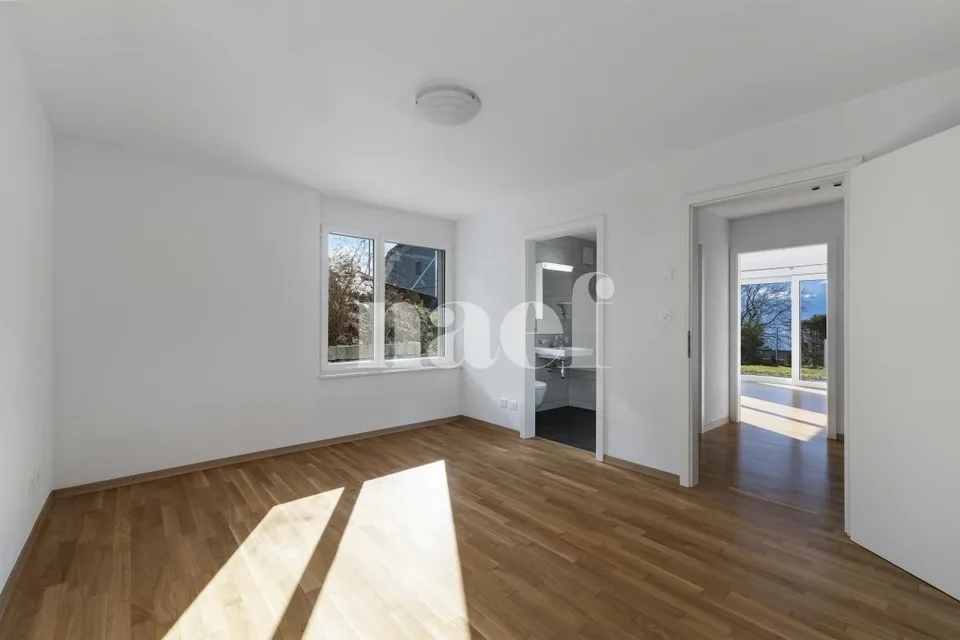 Beautiful semi-detached house in Corseaux with lake and mountain views
