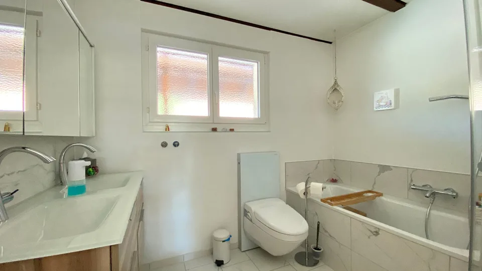 8-room single-family house with pool - ideal for patchwork families or multi-generational households! – photo 7 of 21
