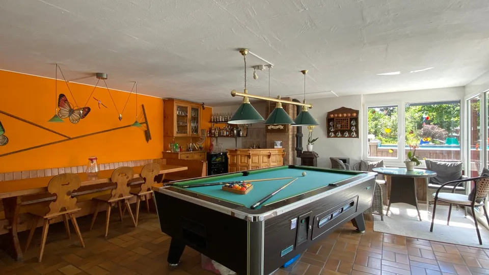 8-room single-family house with pool - ideal for patchwork families or multi-generational households! – photo 17 of 21