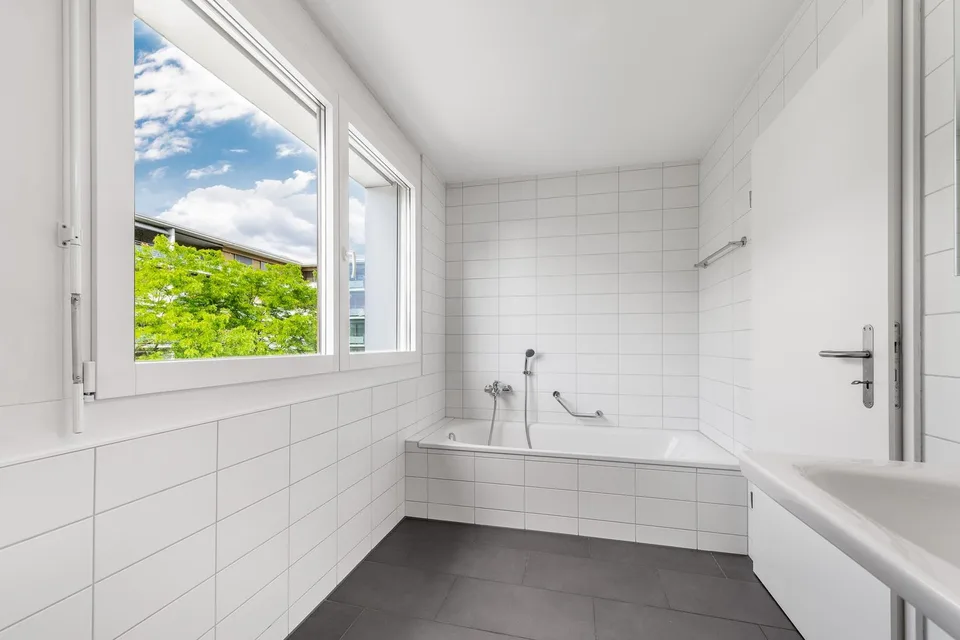 Grosszügige 4.5-Zimmerwohnung an Toplage – Foto 9 von 10