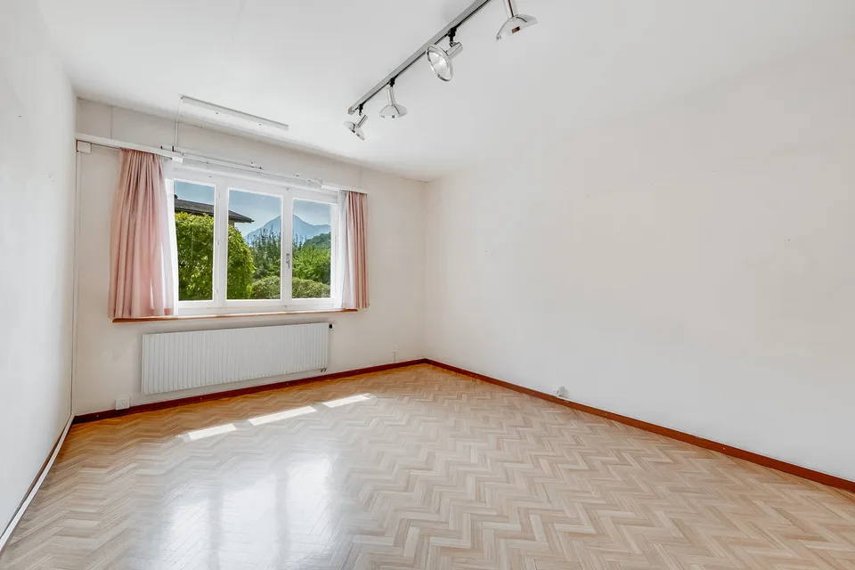 VILLA INDIVIDUELLE + STUDIO - 3 GARAGES - EN EXCLUSIVITÉ – photo 3 sur 8