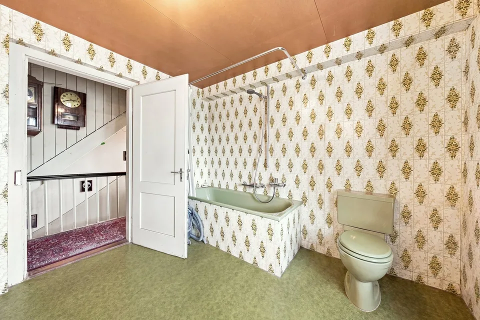 Charming house with great potential – photo 9 of 12