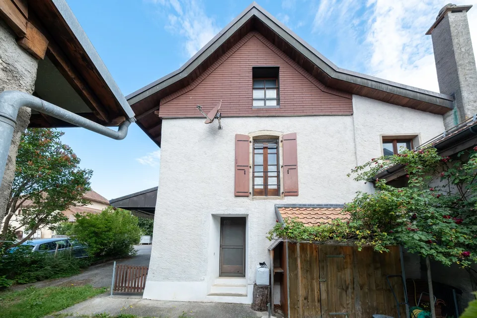 Autentica casa di villaggio con giardino piacevole e potenziale di ristrutturazione – foto 12 di 12
