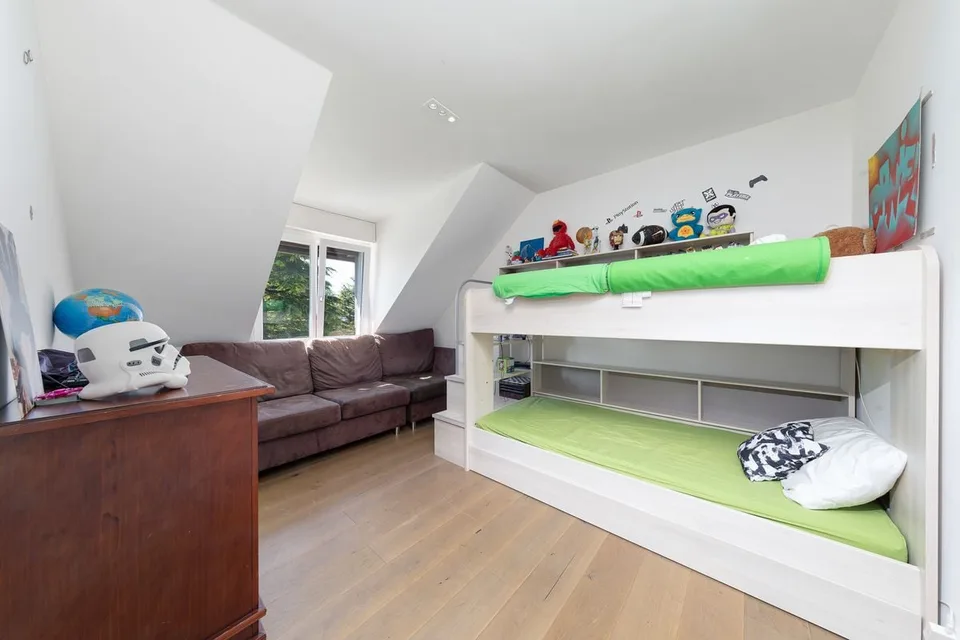 Magnifique villa jumelle rénovée – photo 10 sur 25