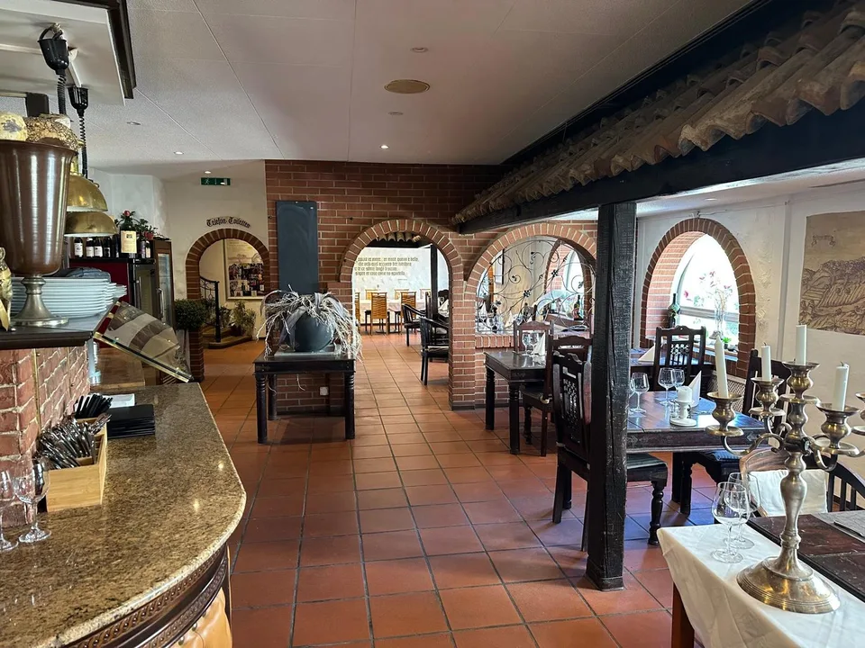 The Pomodoro Restaurant is looking for a new tenant – photo 19 of 20