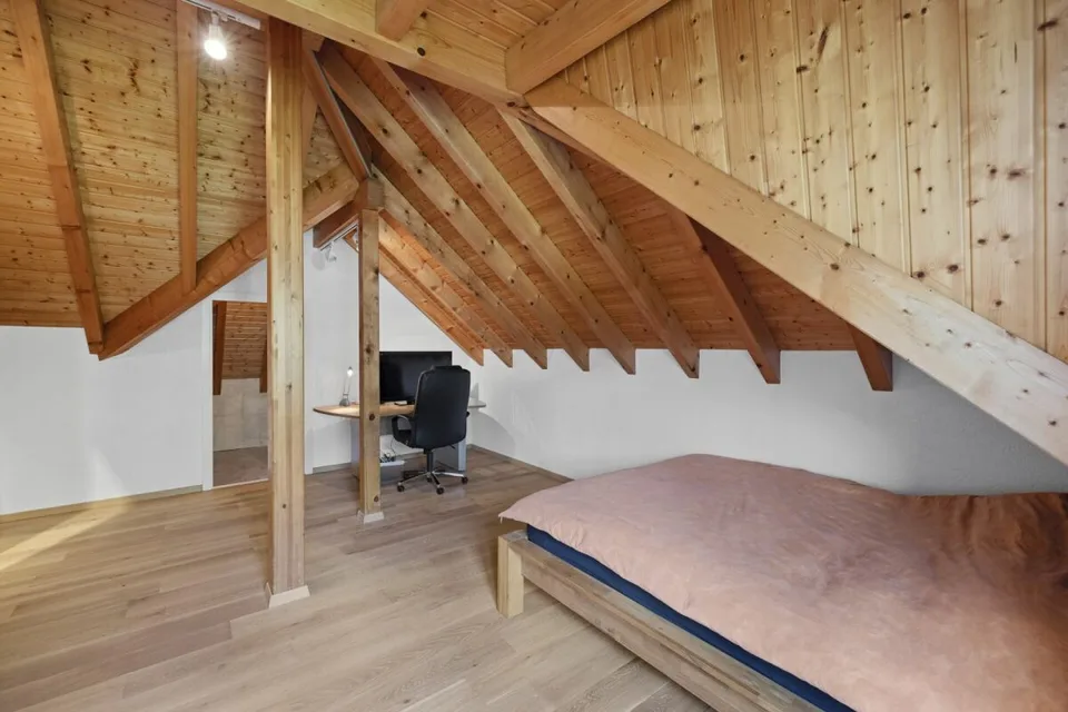 Prächtige 6-Zimmer-Villa mit 297 m2 und einem atemberaubenden Außenbereich – Foto 11 von 30