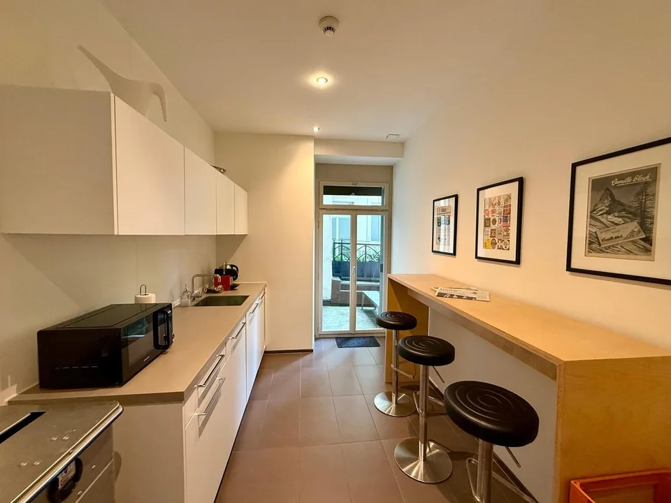 Möbliertes Büro in stilvollem Altbau - All-inclusive – Foto 4 von 6
