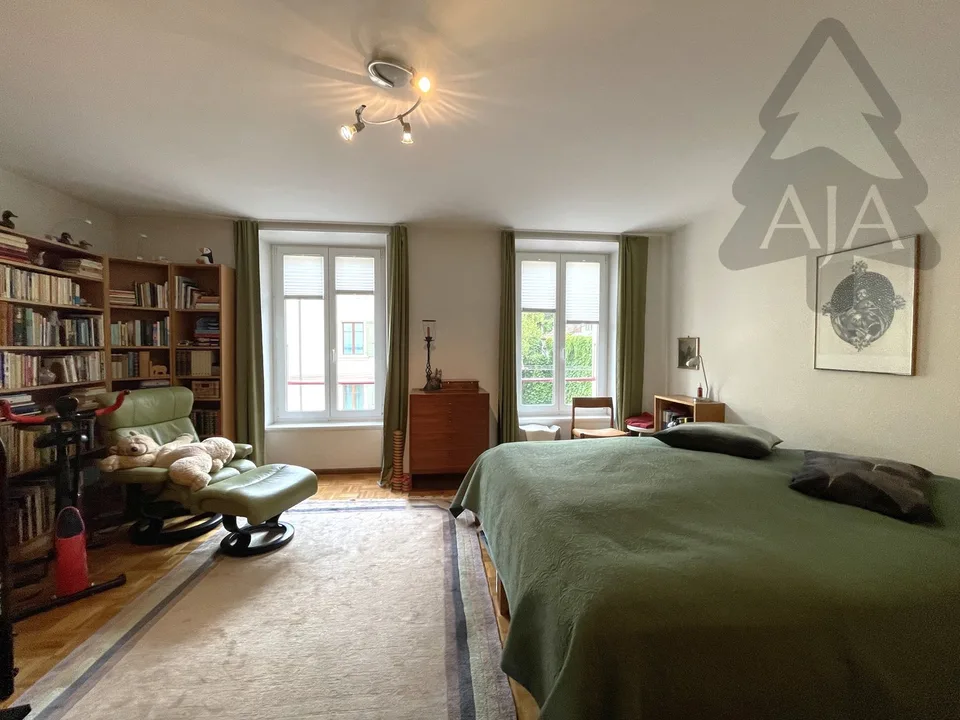 RÉSERVÉ !!! Neuchâtel, spacieux appartement de 3,5 pièces (109 m2) avec balcon et garage individuel – photo 8 sur 13