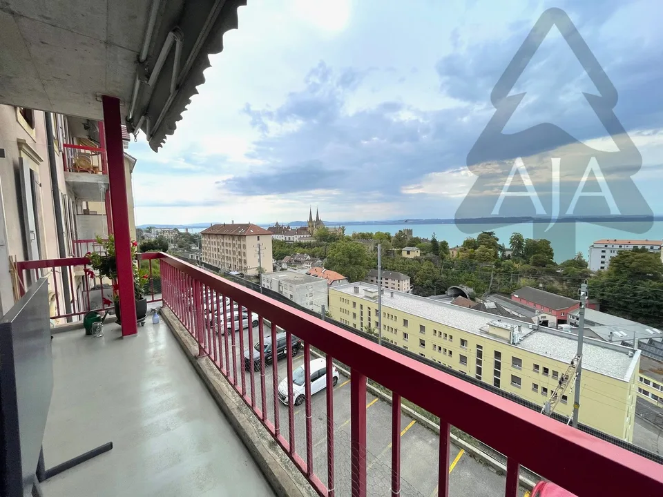 RÉSERVÉ !!! Neuchâtel, spacieux appartement de 3,5 pièces (109 m2) avec balcon et garage individuel – photo 2 sur 13
