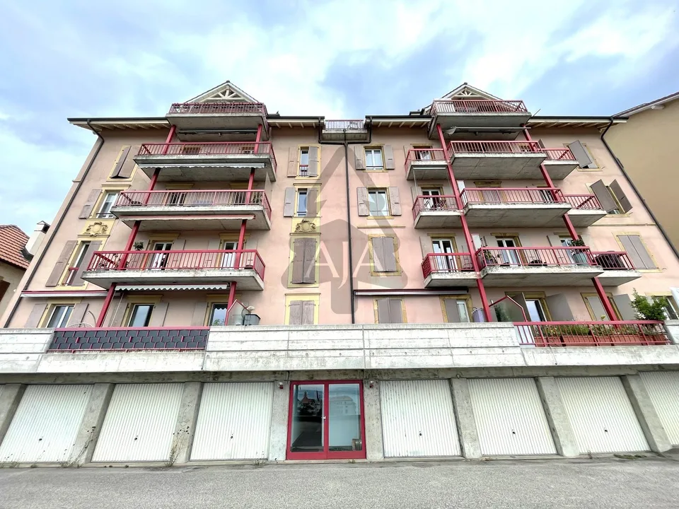 RÉSERVÉ !!! Neuchâtel, spacieux appartement de 3,5 pièces (109 m2) avec balcon et garage individuel – photo 13 sur 13