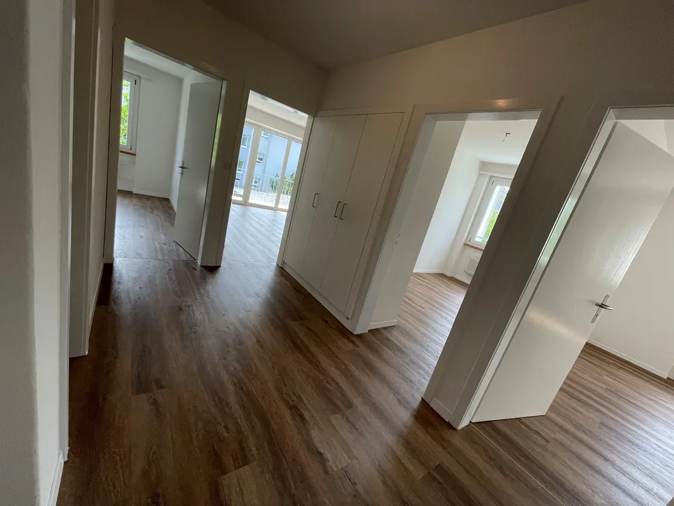 Helle, grosszügige 4-Zimmer-Wohnung an ruhiger Lage – Foto 6 von 12
