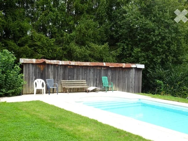 Einfamilienhaus auf dem Land mit Garten und Pool, unterliegt dem LDFR – Foto 8 von 10