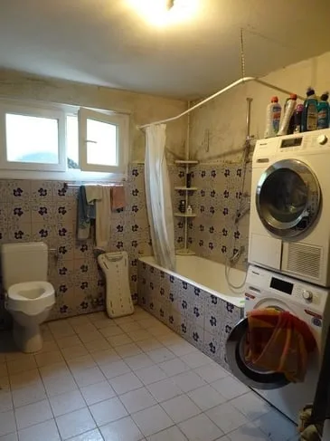 Einfamilienhaus auf dem Land mit Garten und Pool, unterliegt dem LDFR – Foto 7 von 10