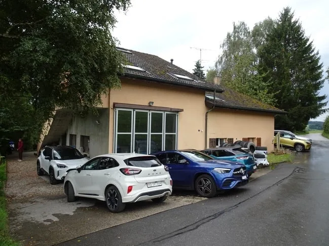 Einfamilienhaus auf dem Land mit Garten und Pool, unterliegt dem LDFR – Foto 9 von 10