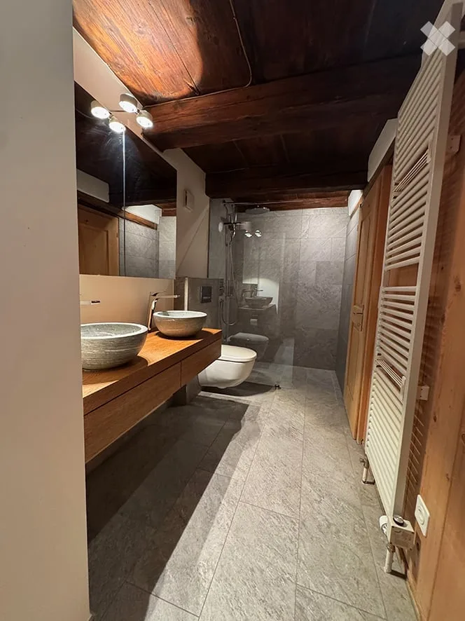 Casa Riegel storica con due unità residenziali indipendenti in una posizione esclusiva