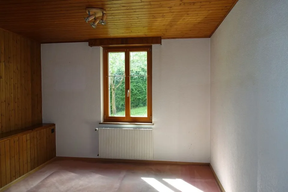 Tramelan - Familienhaus mit 5 1/2 Zimmern im Ortszentrum – Foto 8 von 12