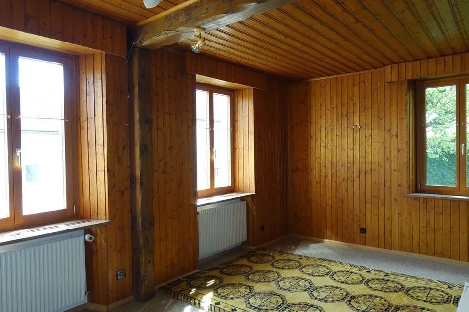 Tramelan - Familienhaus mit 5 1/2 Zimmern im Ortszentrum – Foto 6 von 12