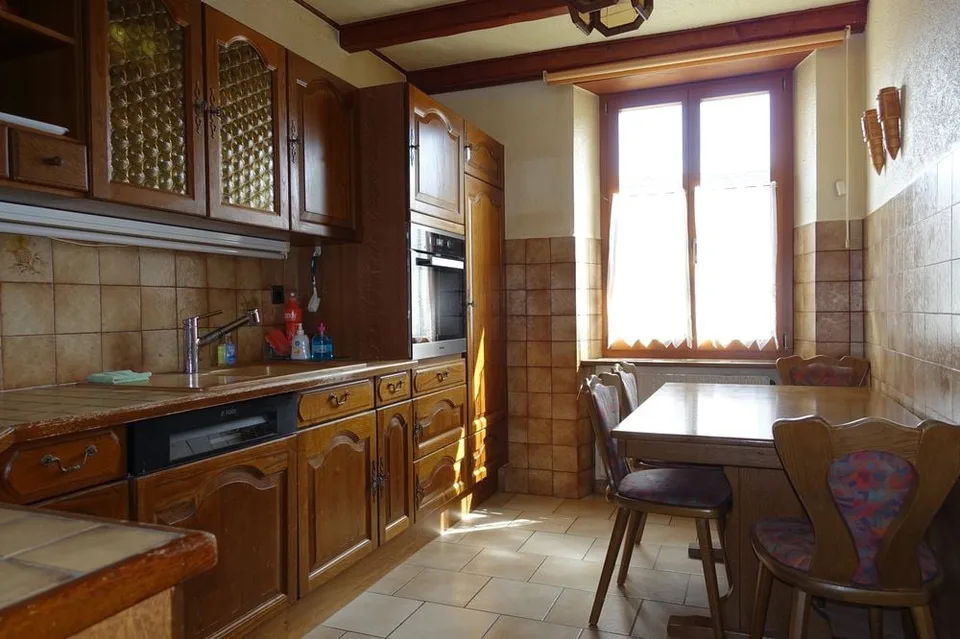 Tramelan - Familienhaus mit 5 1/2 Zimmern im Ortszentrum – Foto 5 von 12