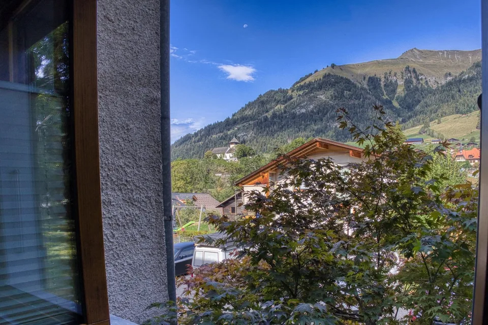 Sunny 4.5-room flat close to local amenities – photo 7 of 13