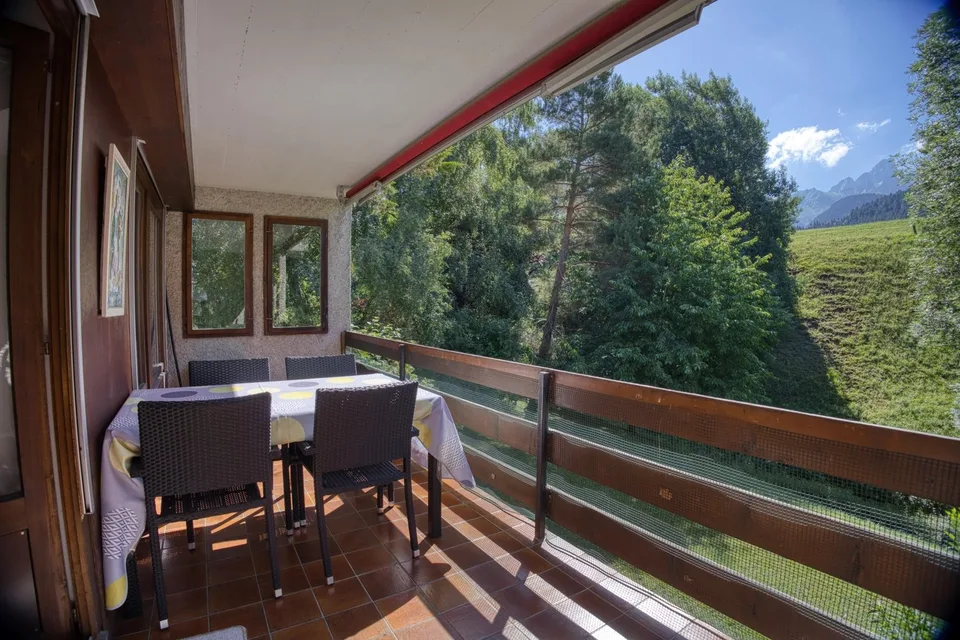 Sunny 4.5-room flat close to local amenities – photo 12 of 13