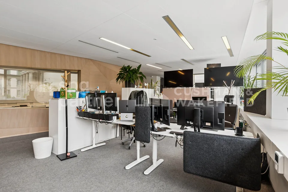 Modern and functional administrative space - Rue Neuve 3 – photo 8 of 13