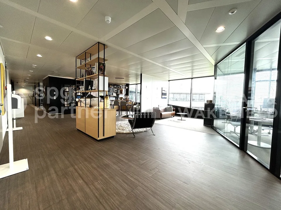 Bureaux Plug & Play dans un immeuble de standing à Terre Bonne Nyon - Crassier 3 – photo 6 sur 13