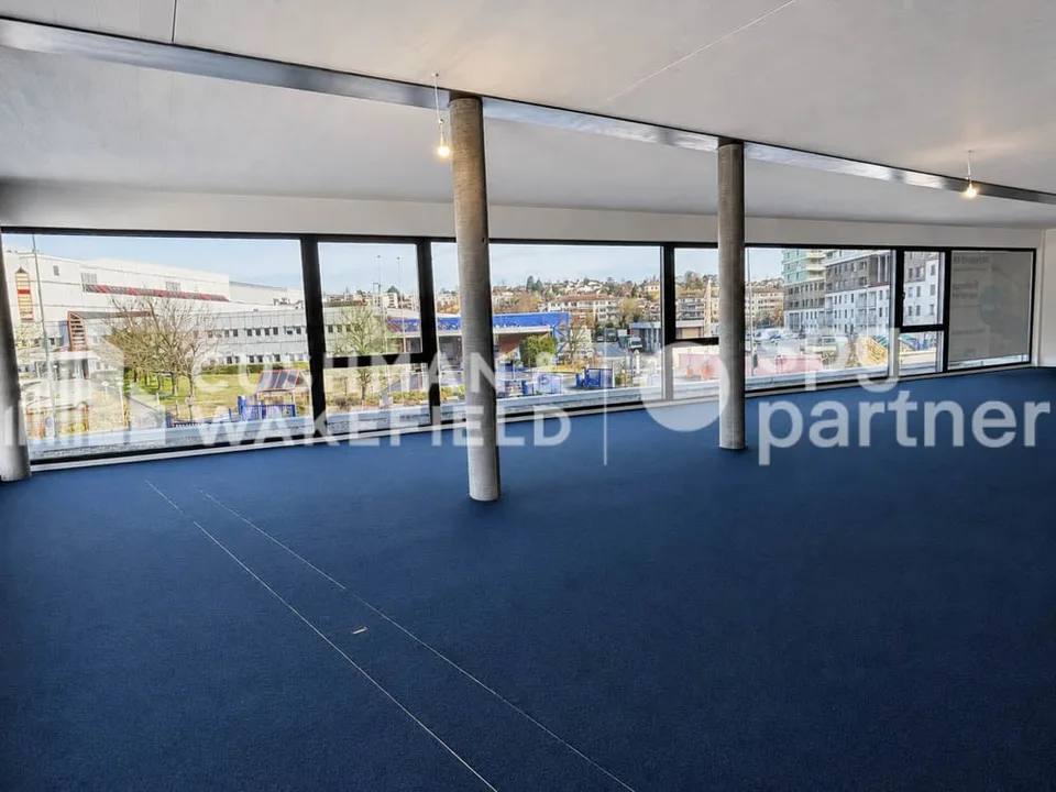 Bureaux, terrasses et rooftop en face du quartier Côté Gare - Mochettaz 7 – photo 6 sur 11