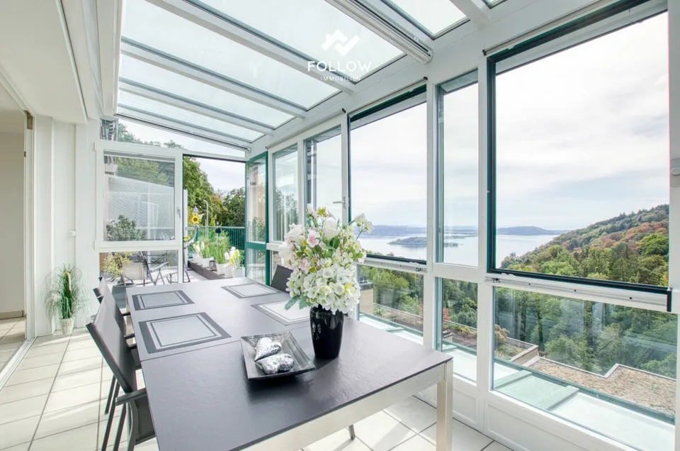 Panoramablick über den Bielersee: Modernisierte Attika-Traumwohnung in Twann – Foto 5 von 23