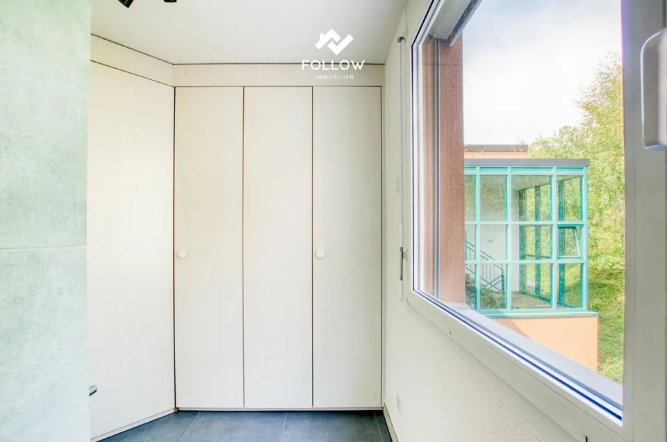 Panoramablick über den Bielersee: Modernisierte Attika-Traumwohnung in Twann – Foto 17 von 23