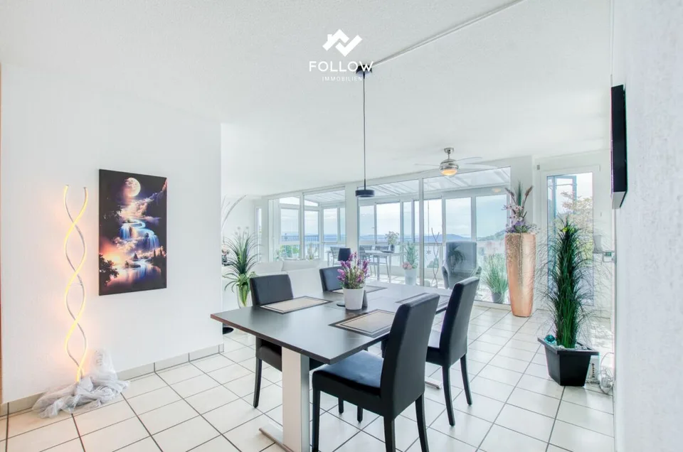 Panoramablick über den Bielersee: Modernisierte Attika-Traumwohnung in Twann – Foto 7 von 23