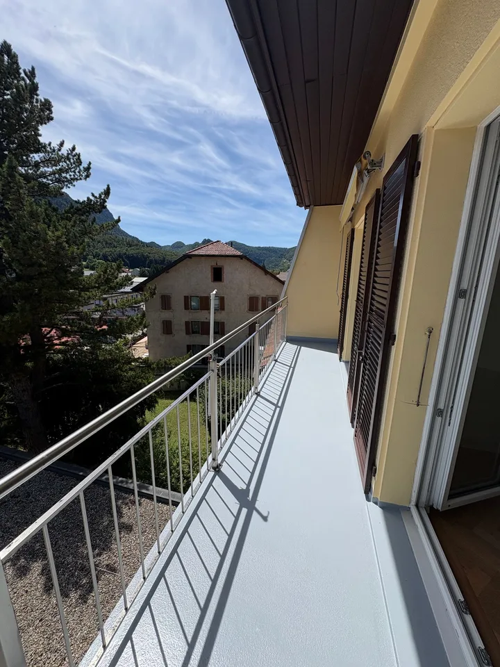 Incantevole appartamento di 2,5 locali con balcone a Vallorbe