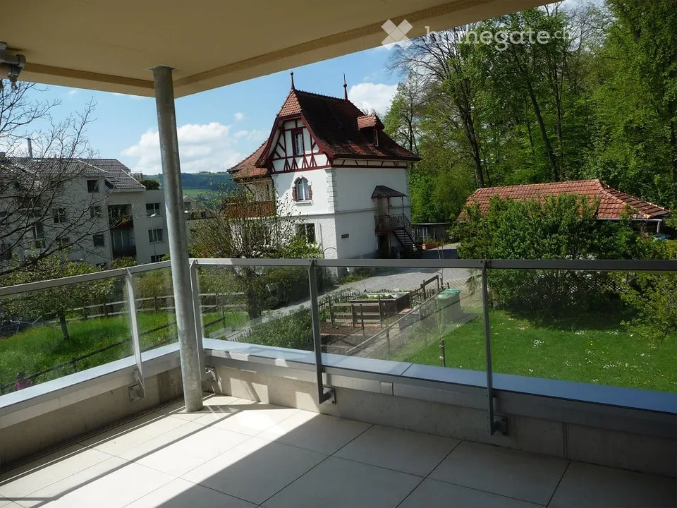Appartement lumineux 3.5 pièces avec balcon à Hochdorf