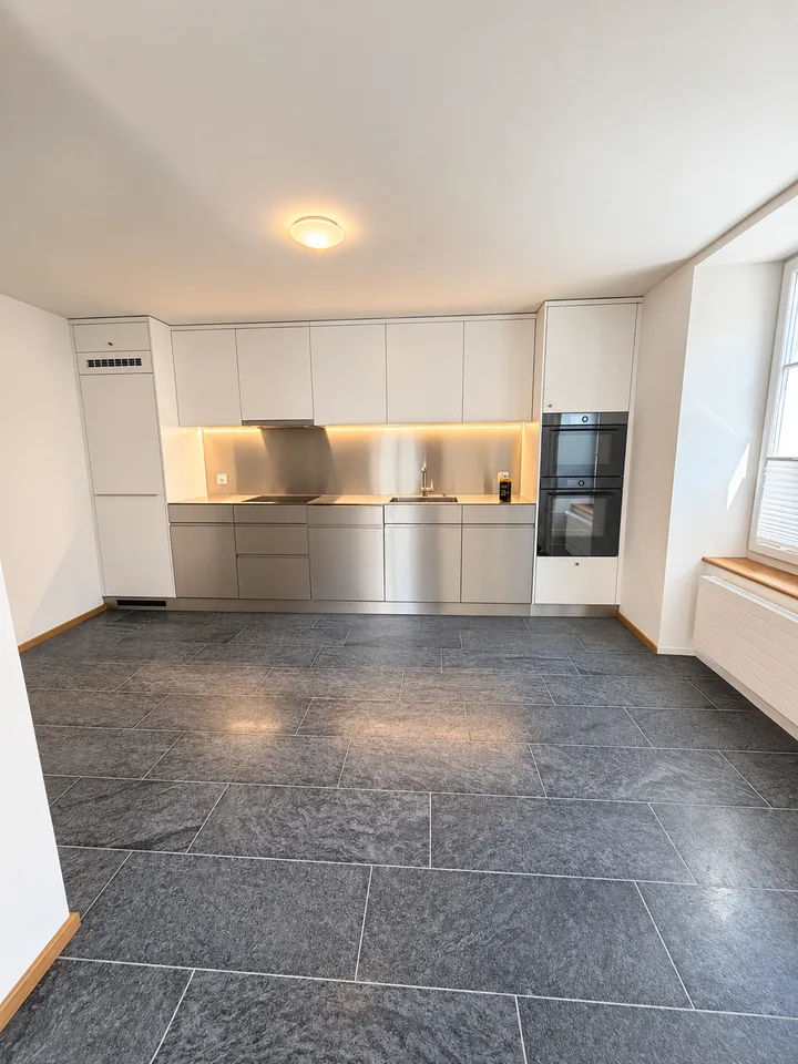 Charming 5.5-room row house in a quiet yet central location in Ennenda