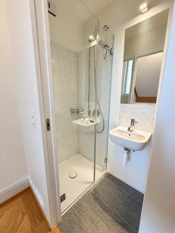 Charming 5.5-room row house in a quiet yet central location in Ennenda