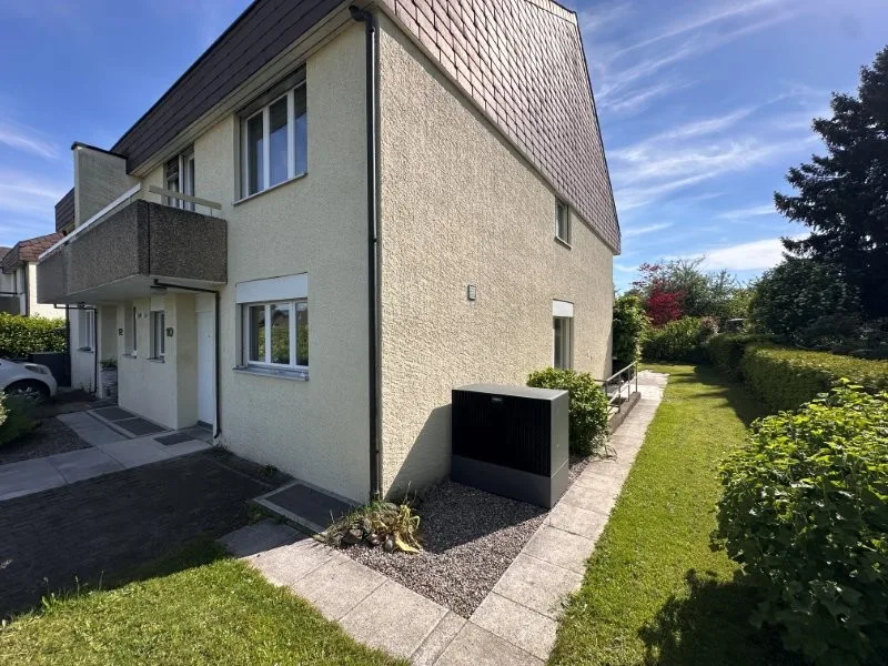 Gepflegtes + neu saniertes 5.5-Zimmer-Doppeleinfamilienhaus in Allmendingen bei Bern
