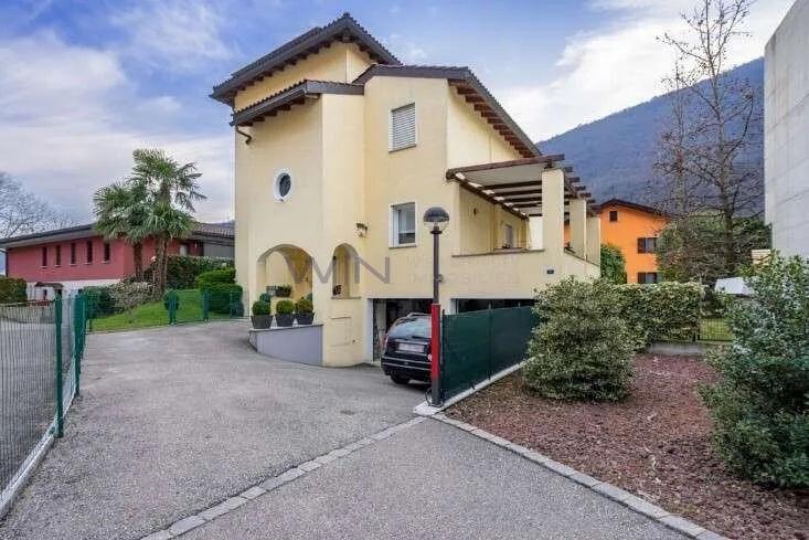 Posizione soleggiata sul Monte San Giorgio con vista sul lago – foto 3 di 6