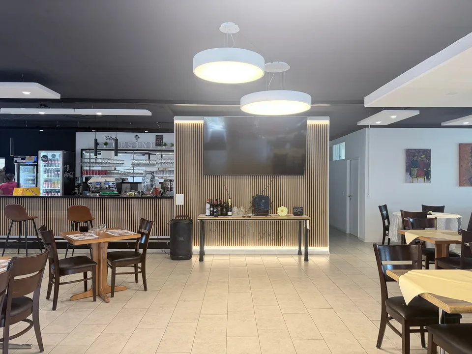 Schlüsselfertig & neu ausgebaut: Top-Gastrofläche – Foto 3 von 13