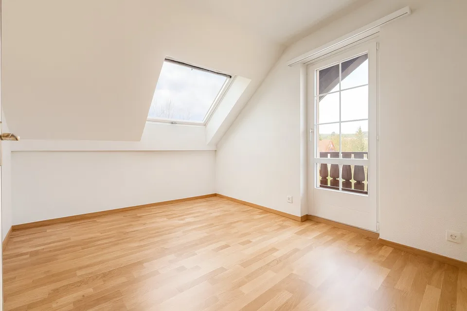 Willkommen in Ihrem neuen Zuhause in Winkel - Exklusive 4.5 Zimmer-Dachwohnung – Foto 10 von 16