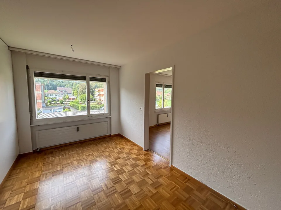 Incantevole appartamento di 4,5 locali con balcone e piscina – foto 5 di 9