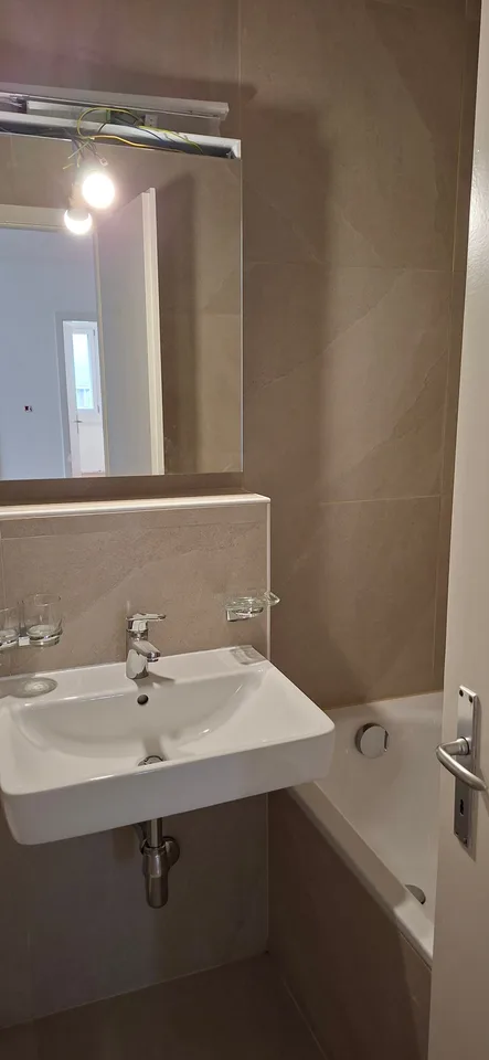 Charmantes 3-Zimmer-Wohnung mit Balkon in Prilly renoviert