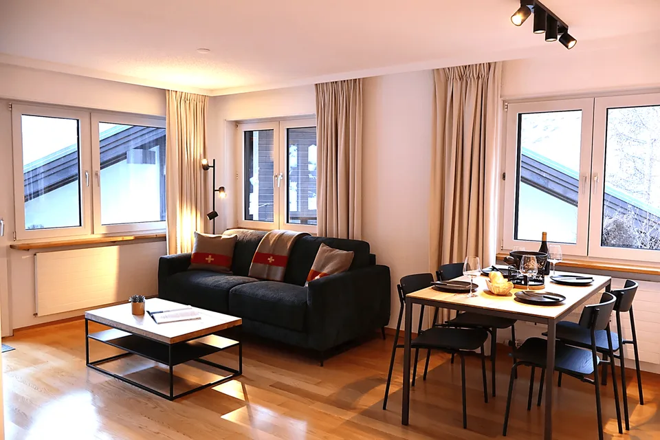 Charmante 2.5-Zimmer-Terrassenwohnung mit atemberaubendem Bergblick in Zermatt