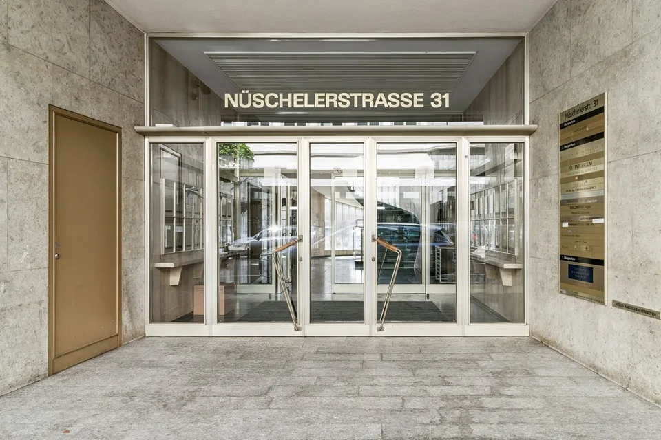 Nouveaux locaux commerciaux rénovés et représentatifs au cœur de Zurich – photo 2 sur 11