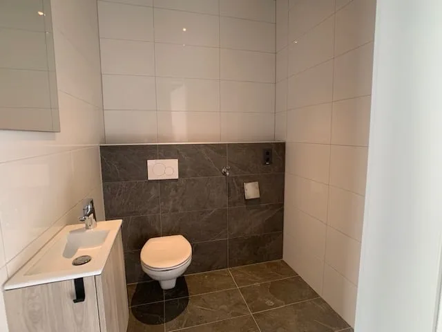 Commercial premises, modern, 25 m², ground floor – photo 3 of 5