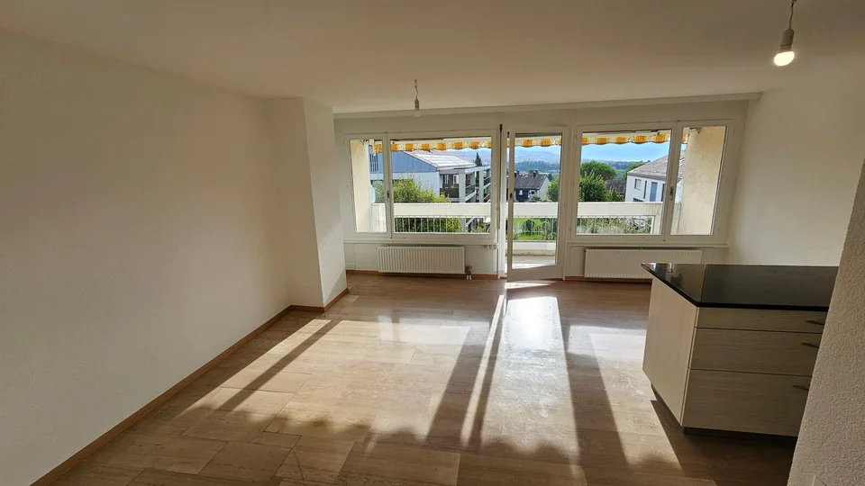 Echandens: nahe bei allen Annehmlichkeiten, charmante 4-Zimmer-Wohnung zur Miete