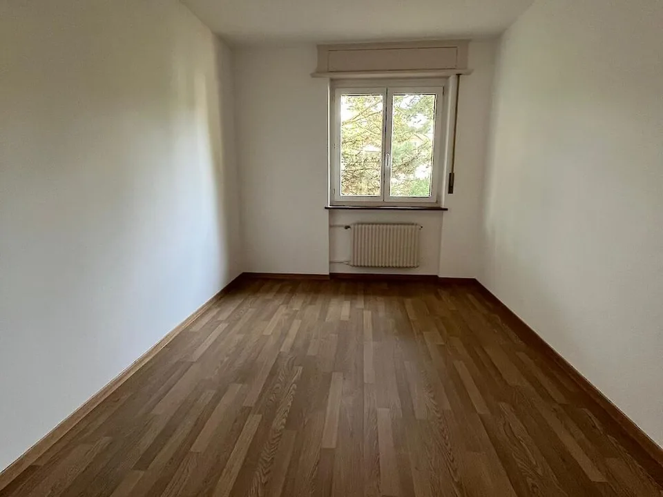 Geräumige 4.5-Zimmerwohnung im 3. Stock – Foto 6 von 9