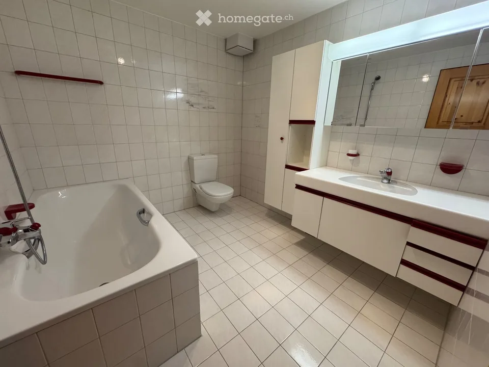 Appartement 4 1/2 95m2 location à l'année