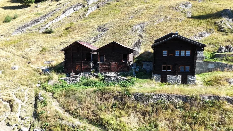 Rustic apartment with great panoramic view and stable-barn near Belalp – photo 2 of 22