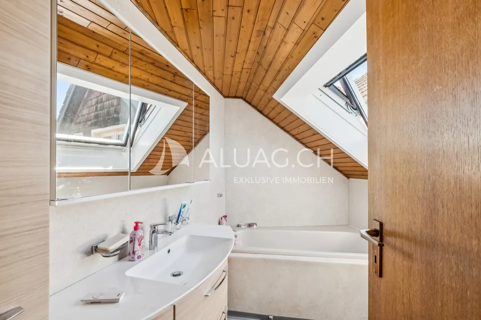 Maison multifamiliale polyvalente dans un quartier calme – photo 9 sur 13