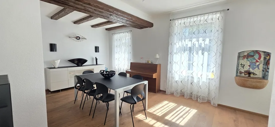 Propriété familiale avec SPA, piscines et multiples possibilités ! – photo 2 of 9